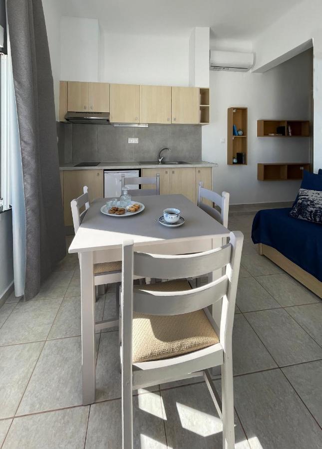 Vista Mare Apartamento Koutsourás Exterior foto